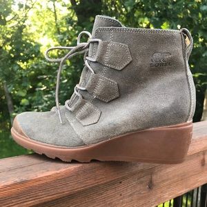 Sorel Toronto Lace Boots (wedges)